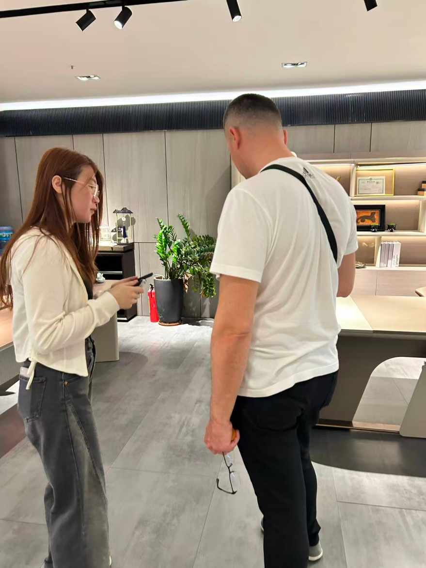 SOURCING IN FURNITURE MARKET 